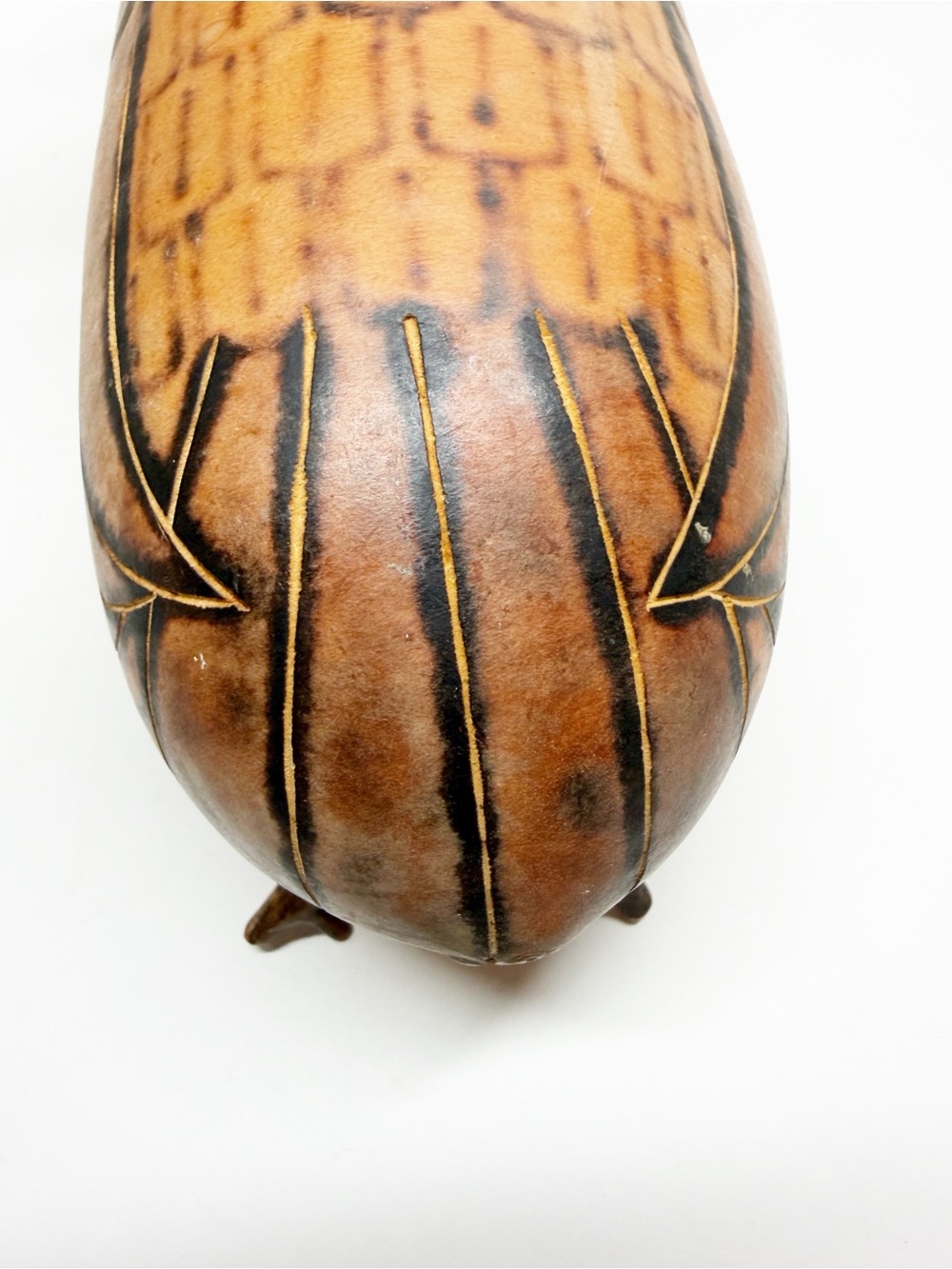 Vintage Folk Art Hand Carved Etched Penguin Gourd - Picture 9 of 9